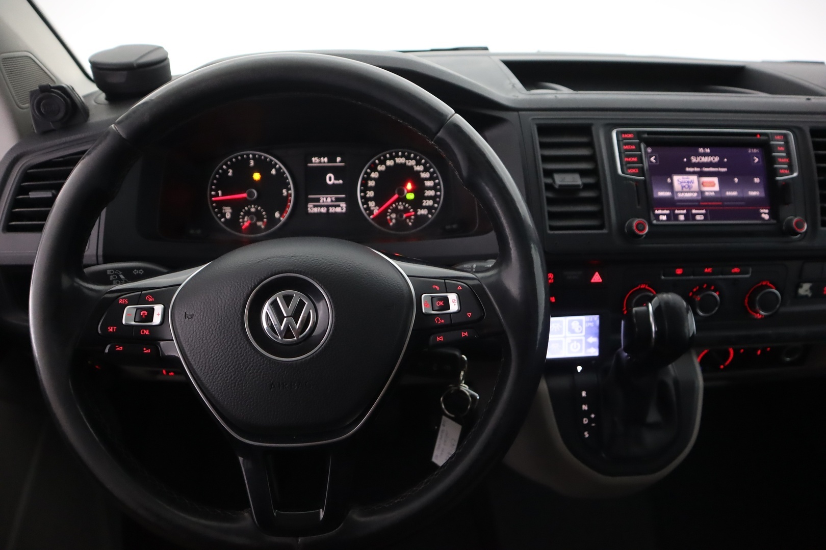 VOLKSWAGEN Transporter 2017