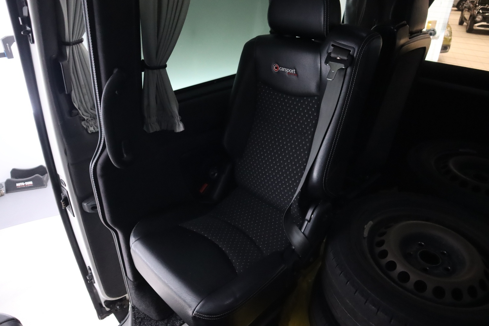 VOLKSWAGEN Transporter 2017