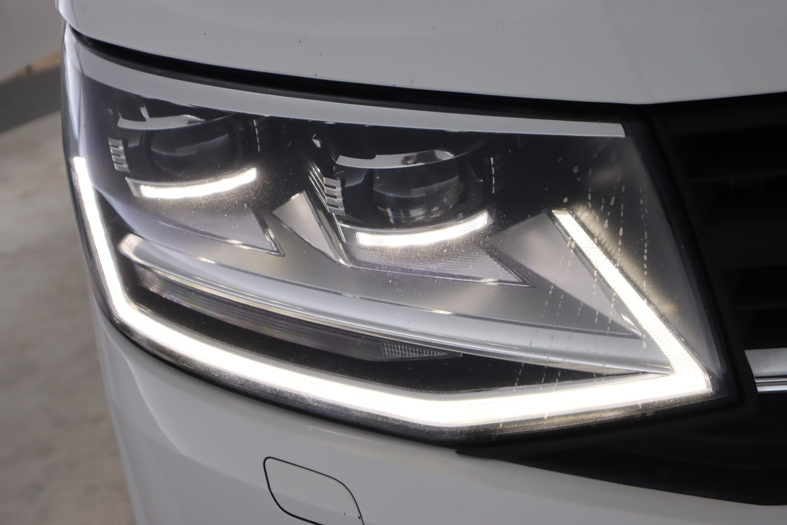 VOLKSWAGEN Transporter 2017