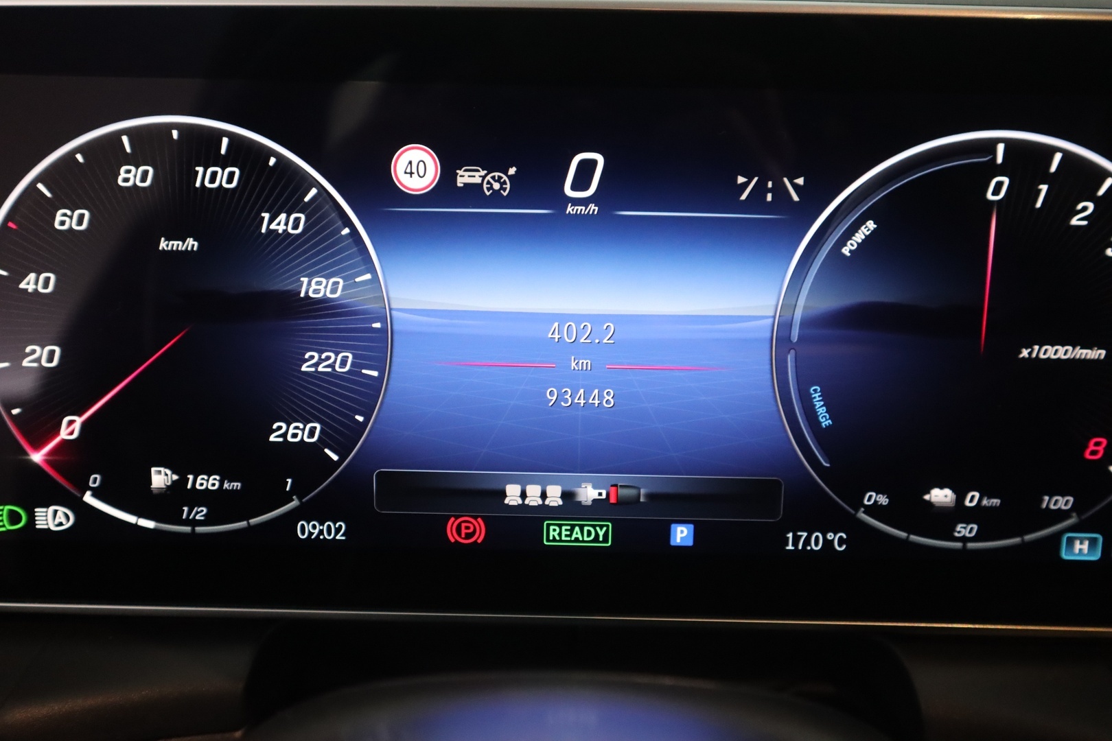 MERCEDES-BENZ GLC 2023