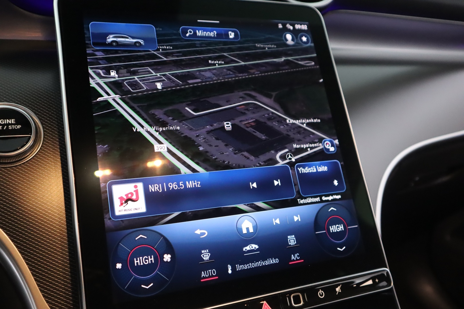 MERCEDES-BENZ GLC 2023