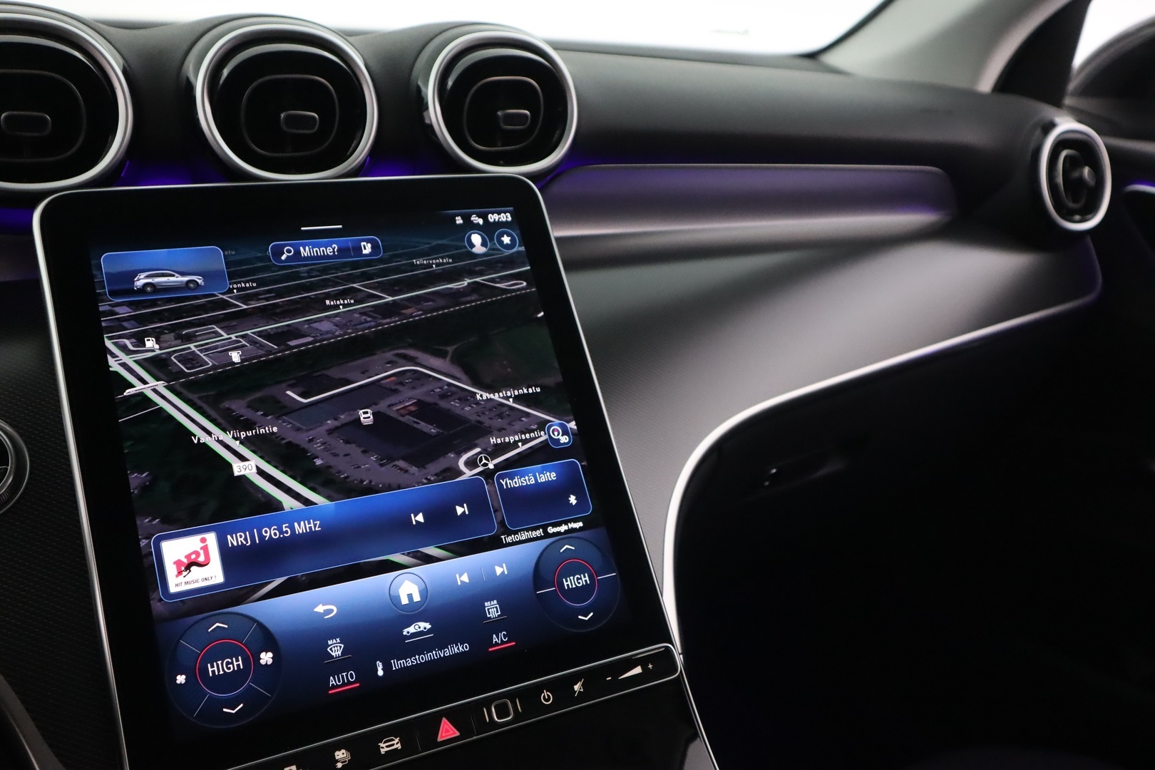 MERCEDES-BENZ GLC 2023