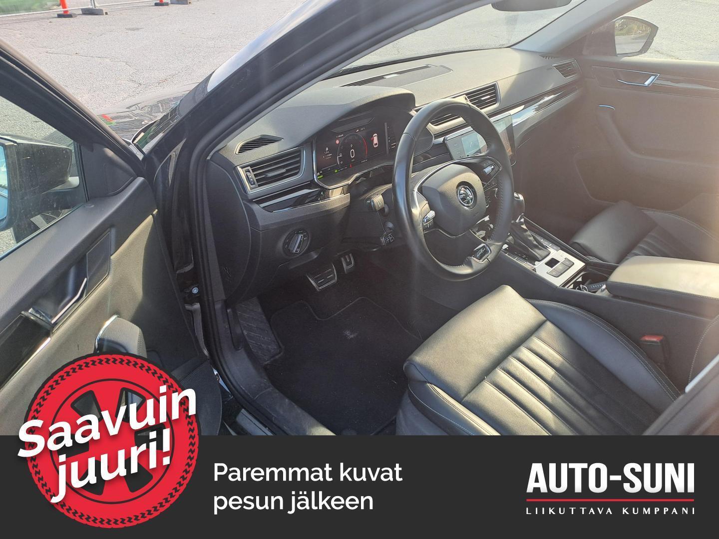 SKODA Superb 2023