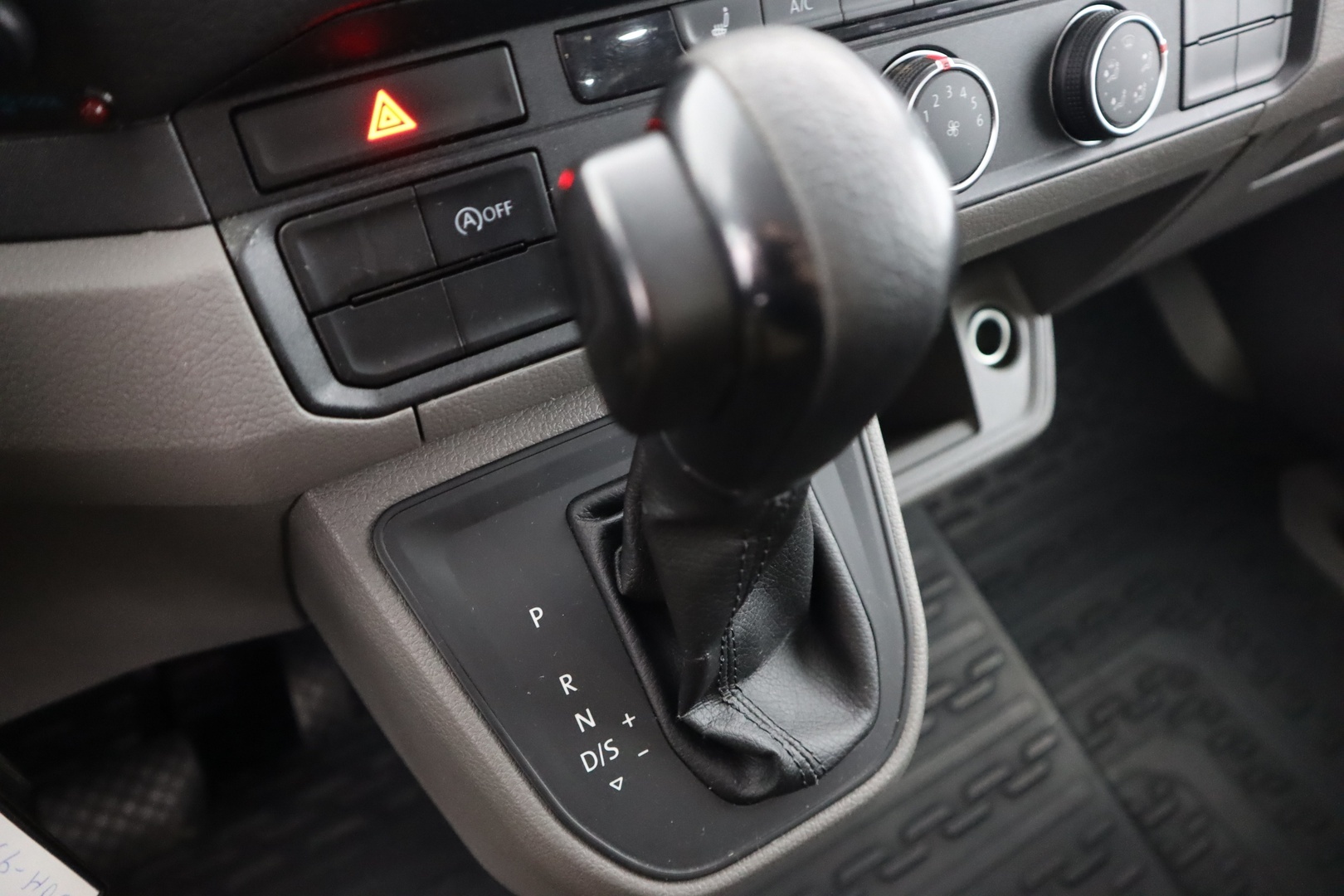 VOLKSWAGEN Crafter 2018