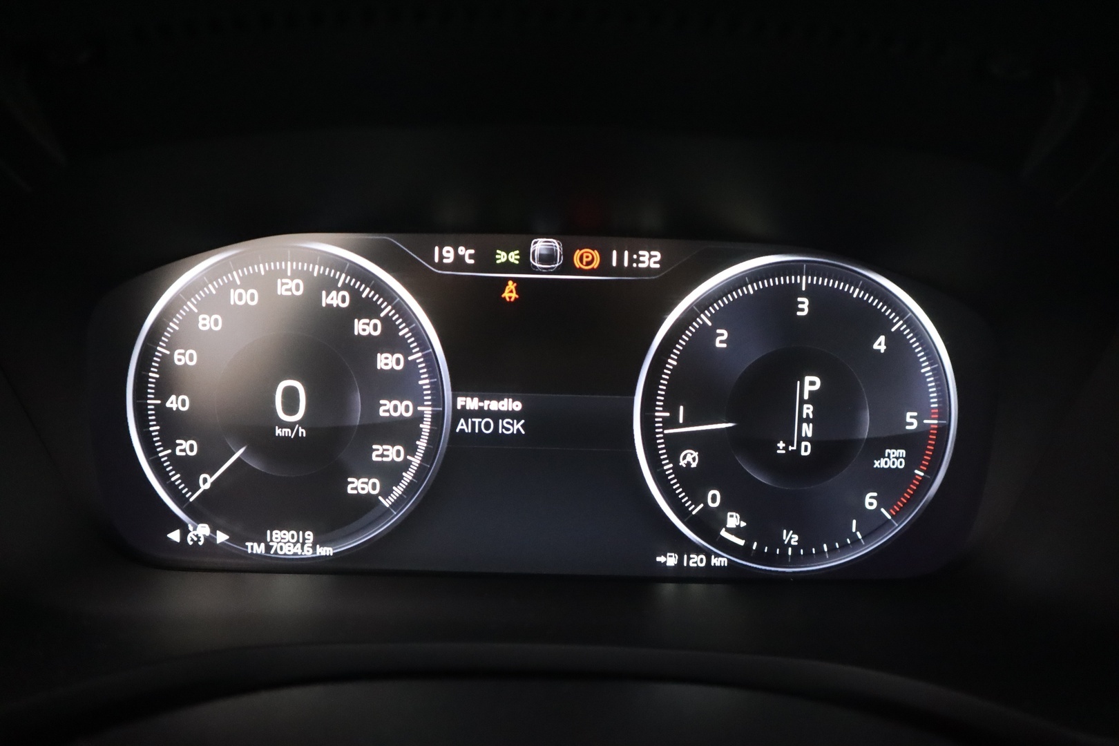 VOLVO V60 2019