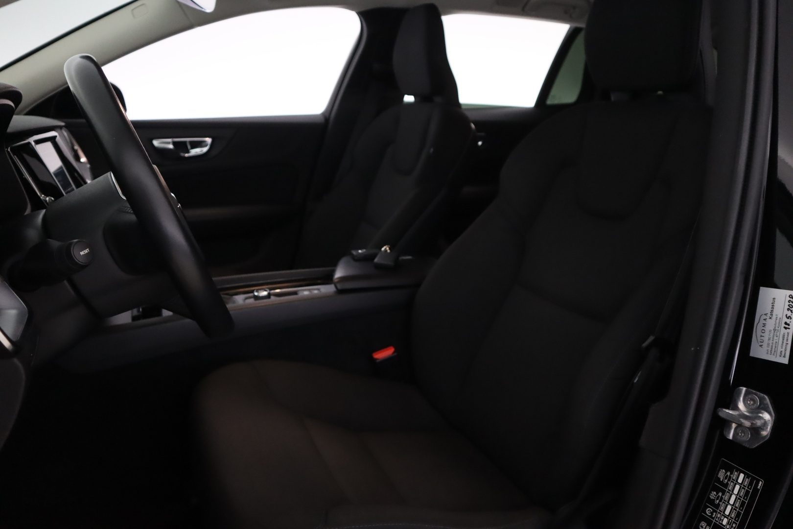 VOLVO V60 2019