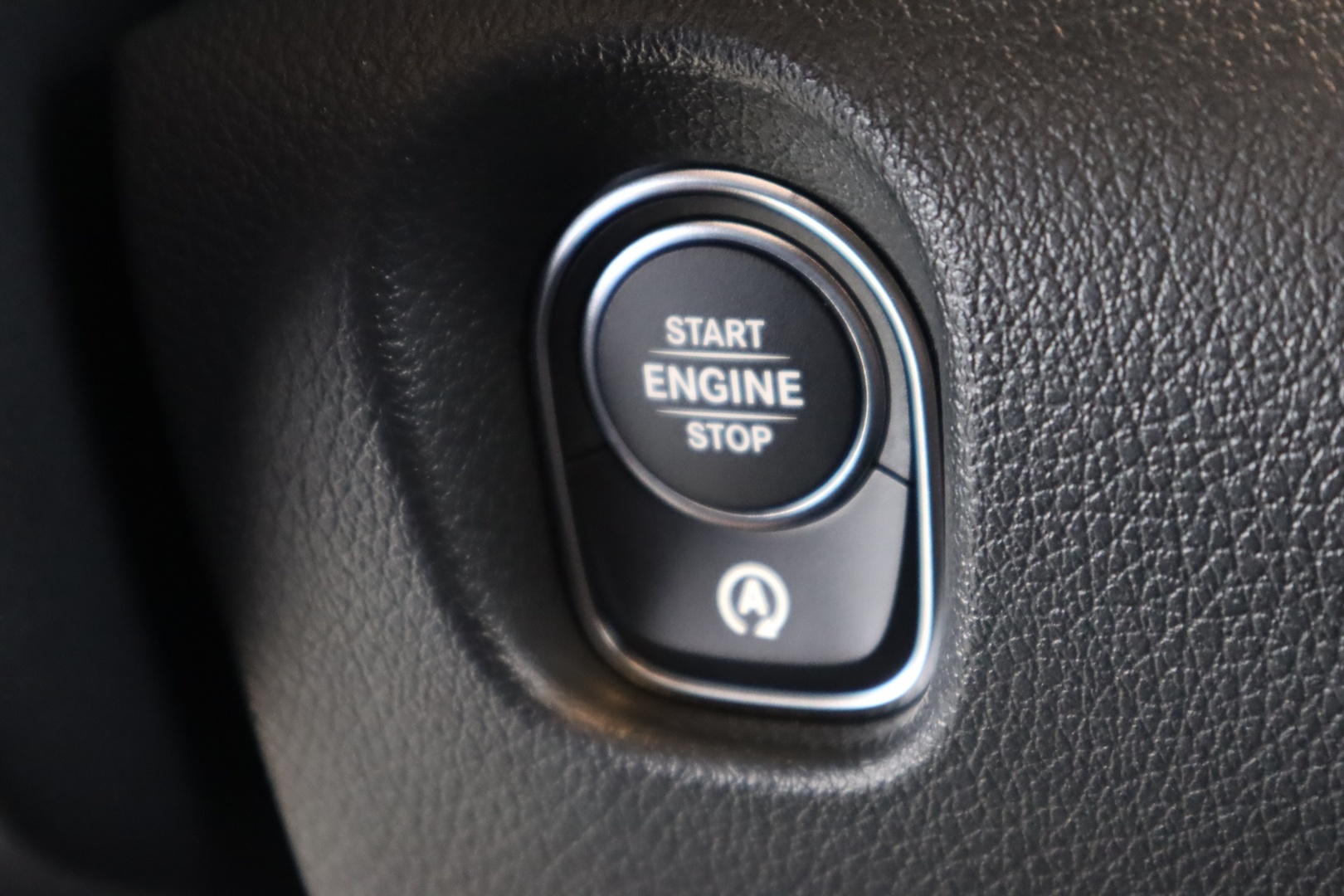 MERCEDES-BENZ Vito 2025