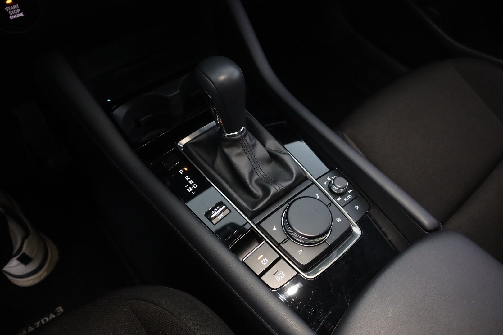 MAZDA 3 2026