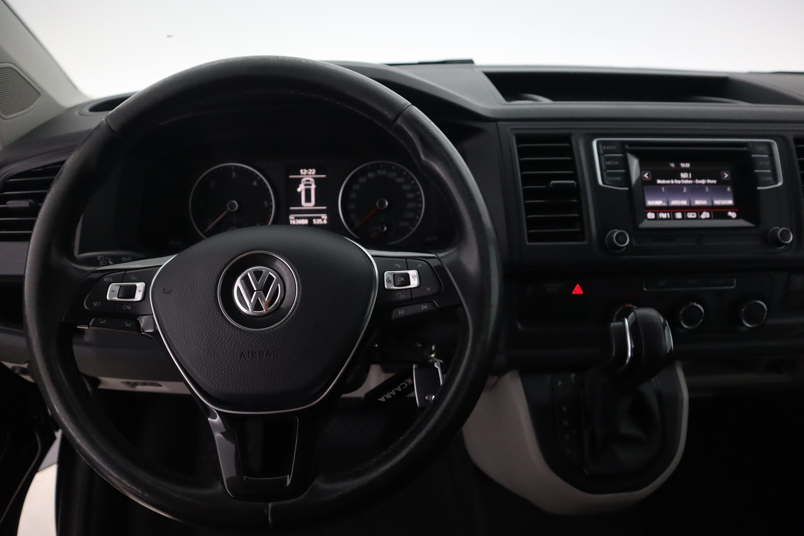 VOLKSWAGEN Transporter 2017