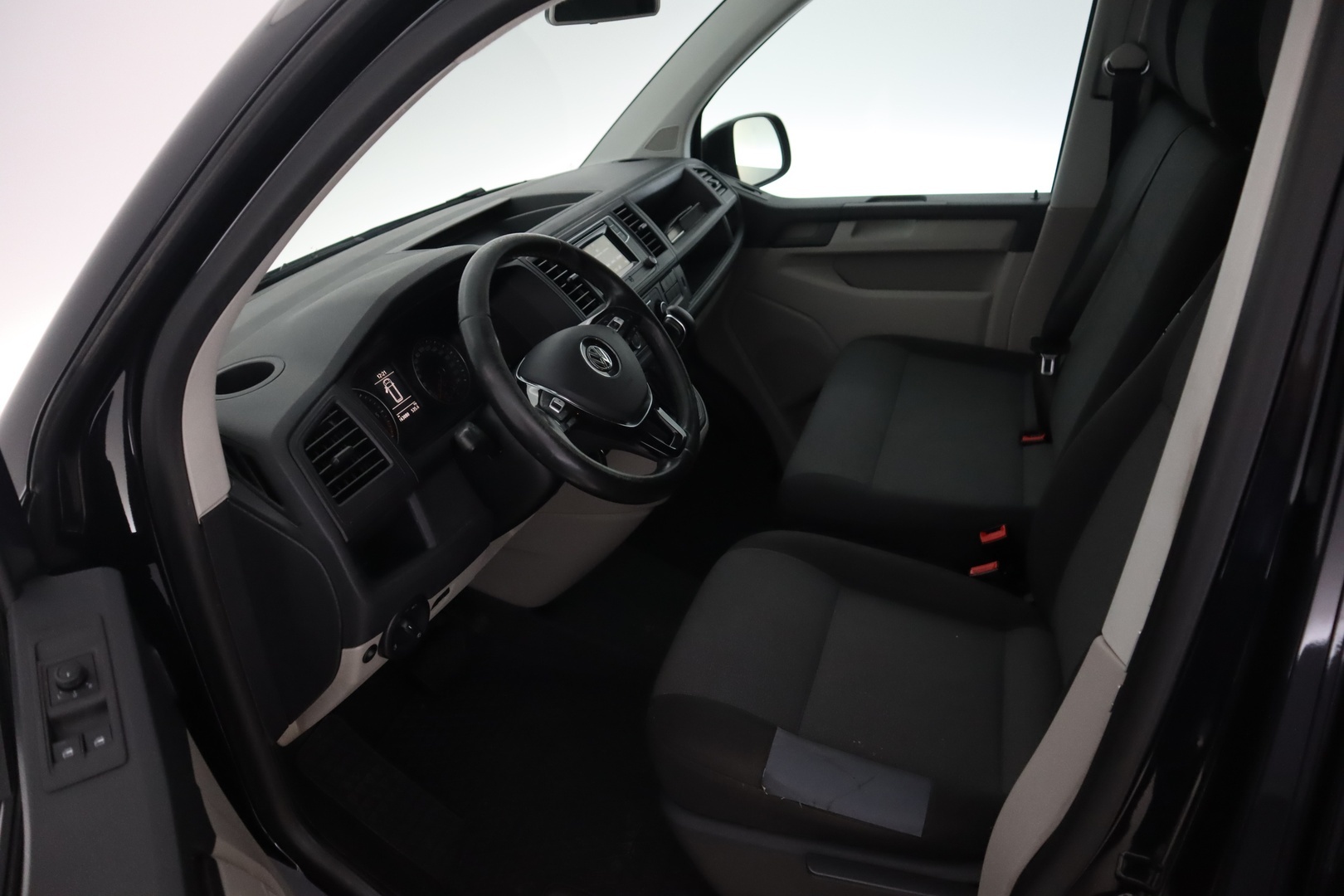 VOLKSWAGEN Transporter 2017