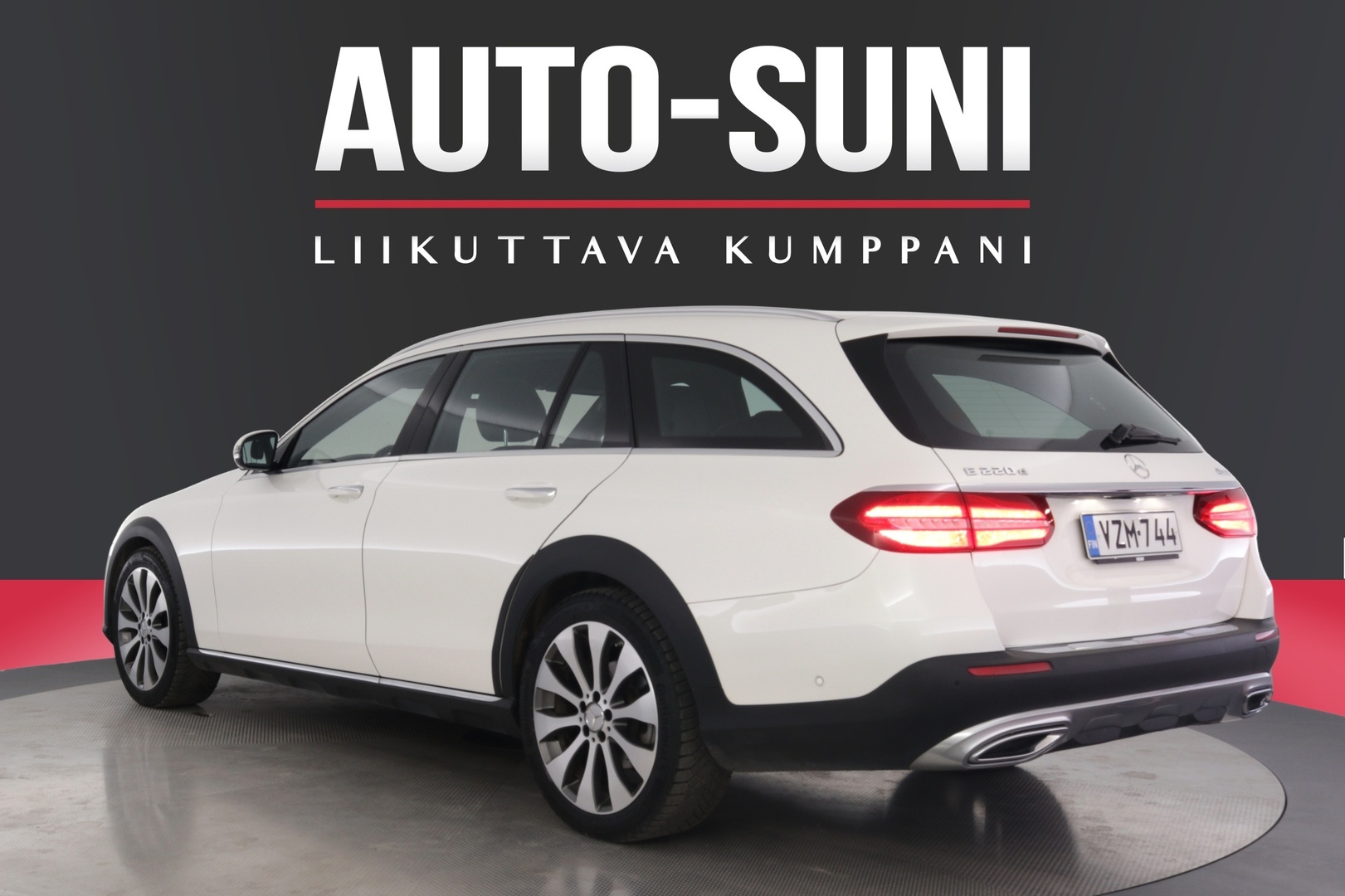 MERCEDES-BENZ E 2017