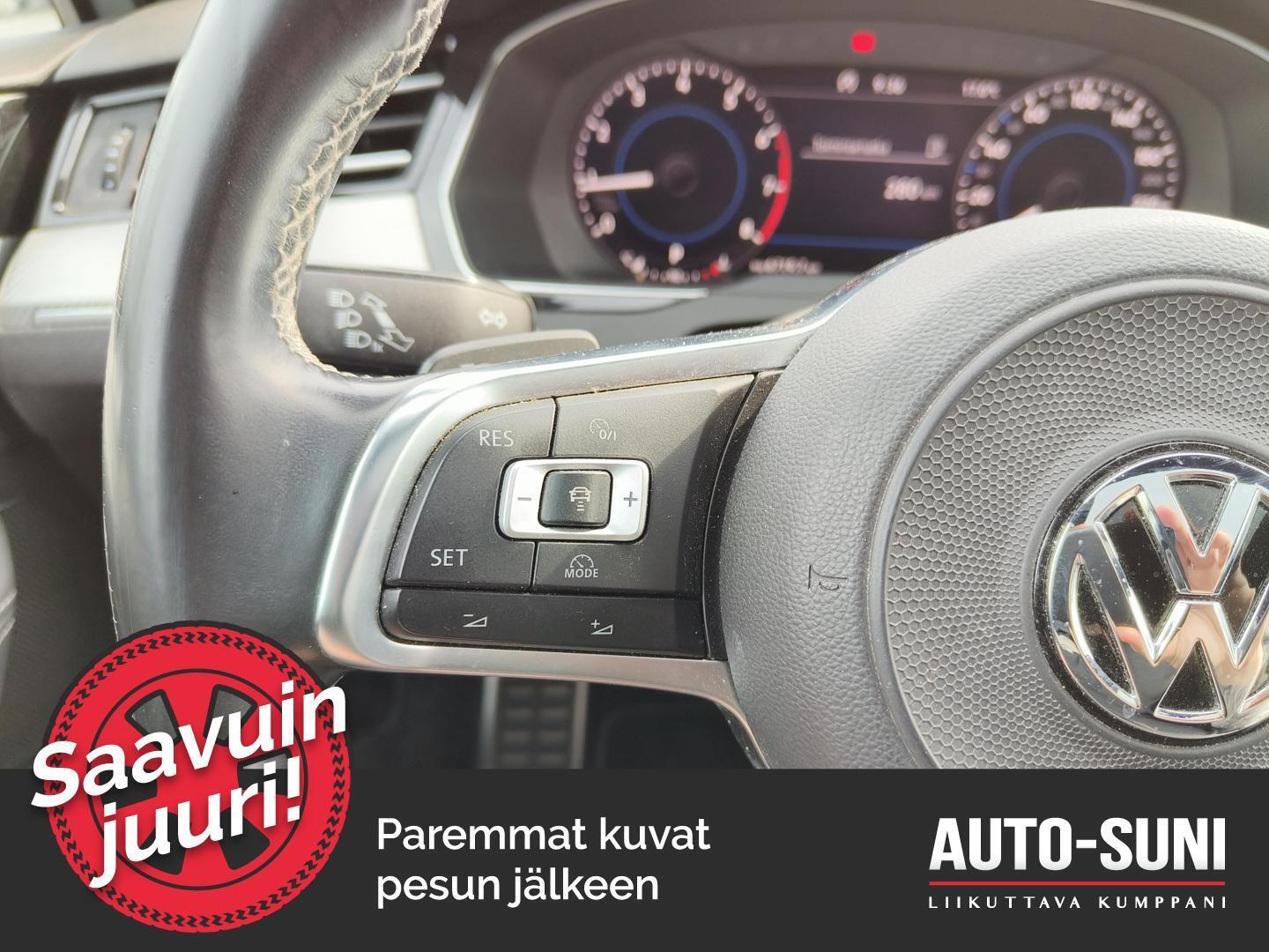 VOLKSWAGEN Passat 2017