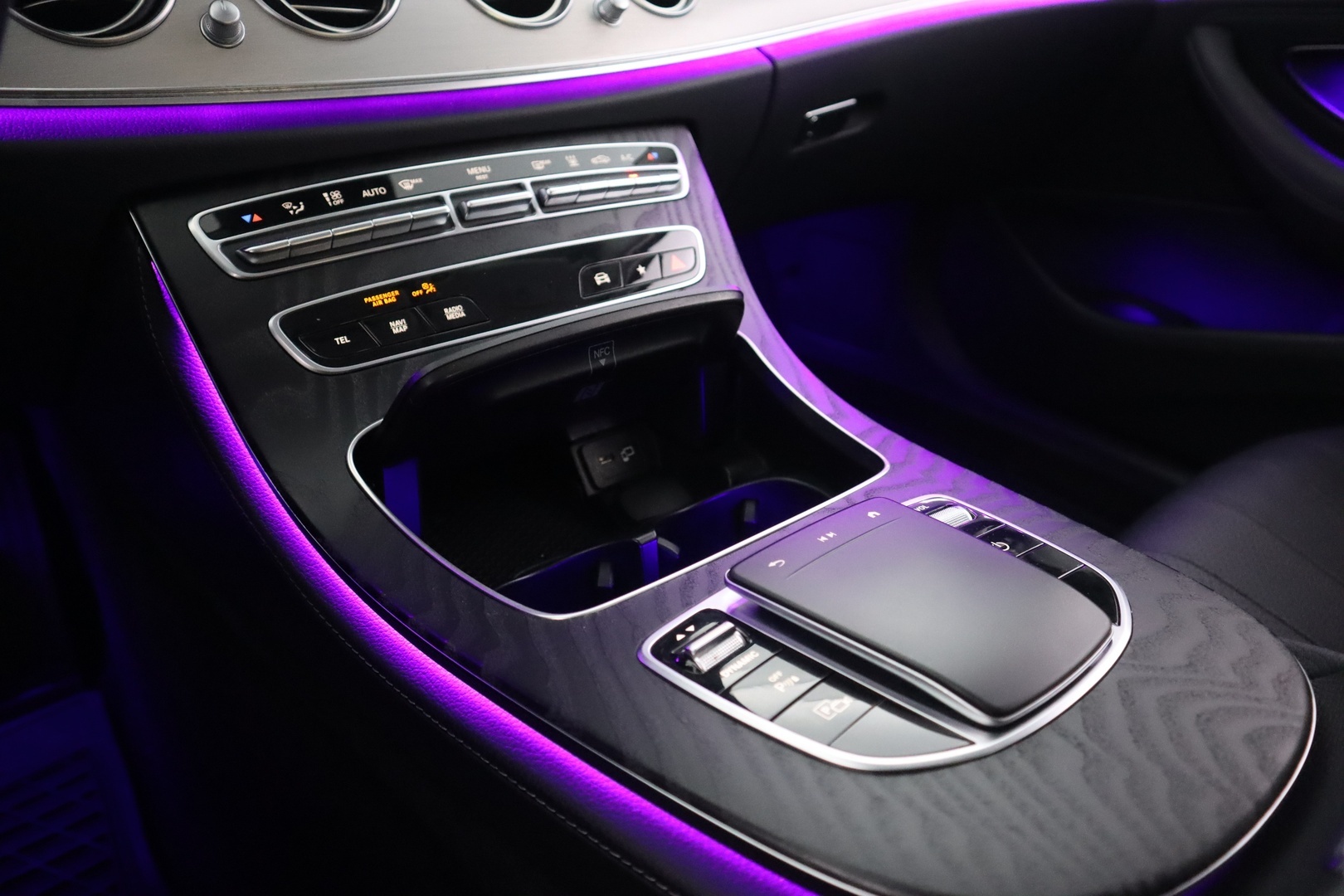 MERCEDES-BENZ E 2021
