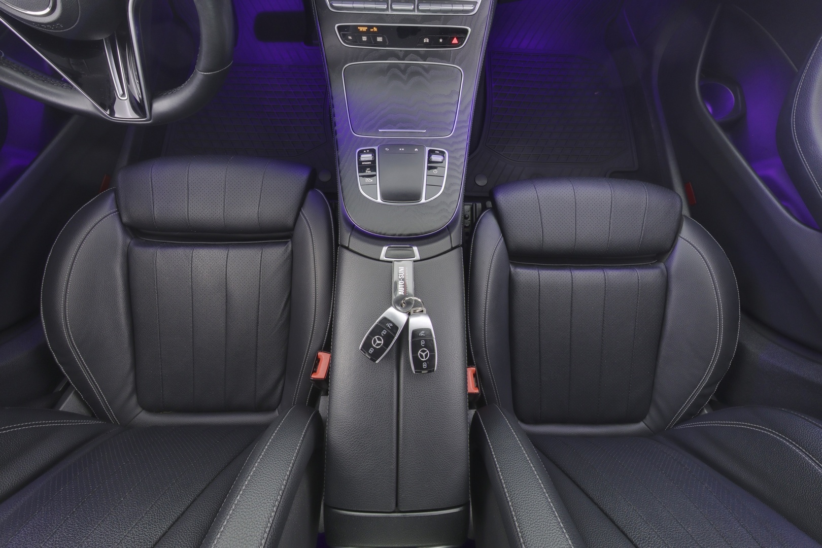 MERCEDES-BENZ E 2021