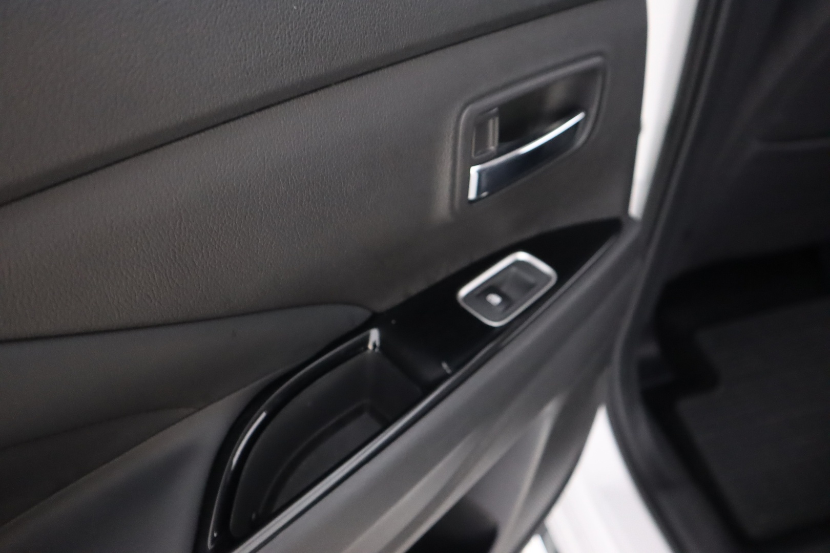 MITSUBISHI Outlander PHEV 2018