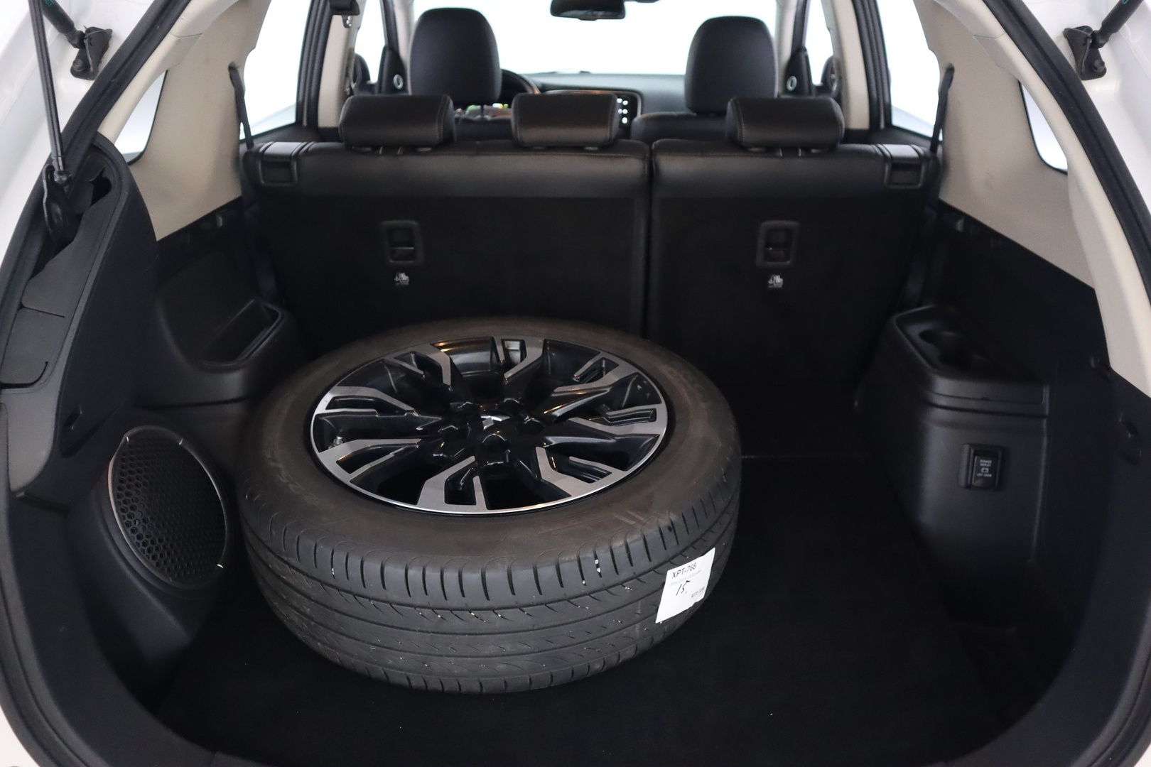 MITSUBISHI Outlander PHEV 2018