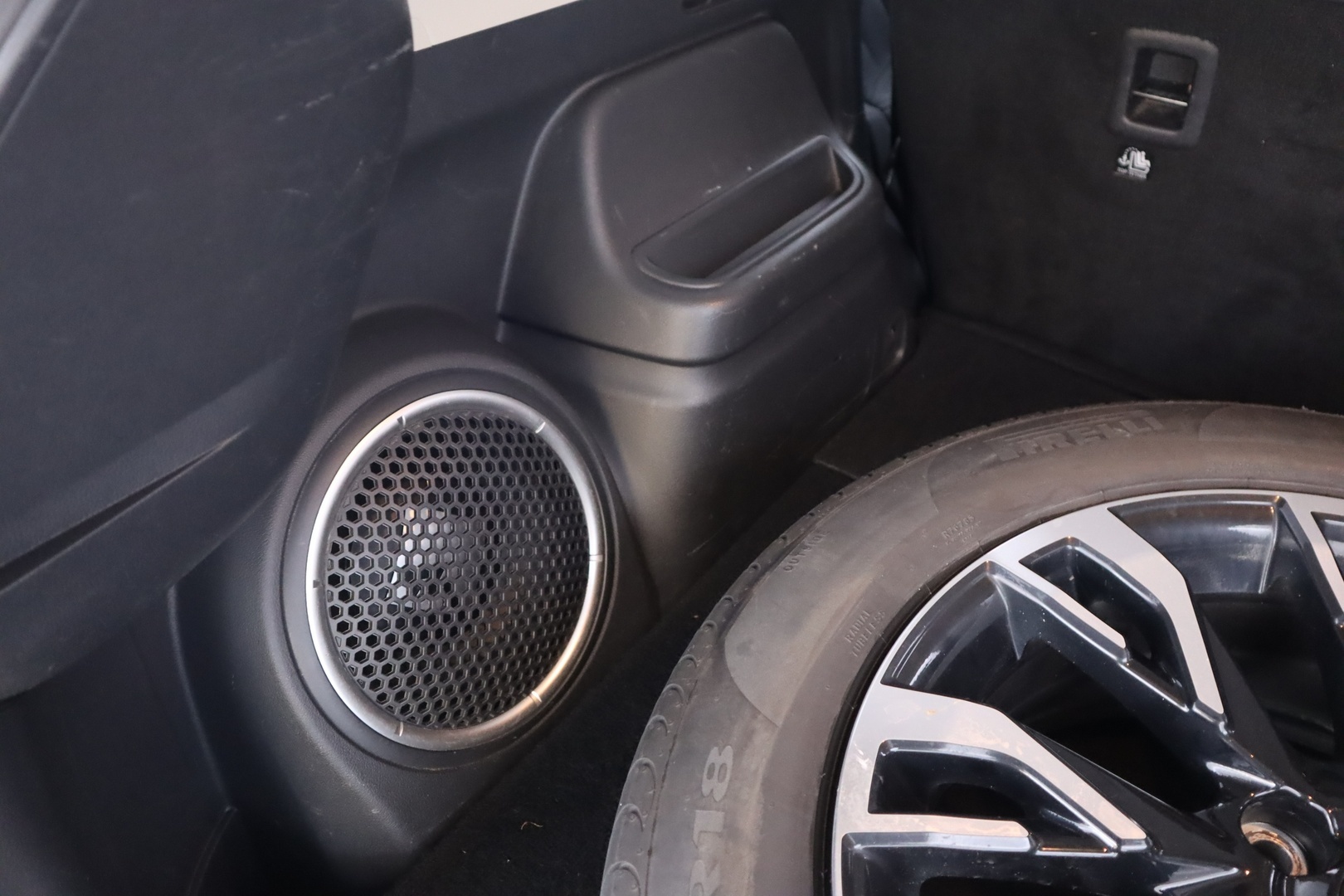 MITSUBISHI Outlander PHEV 2018