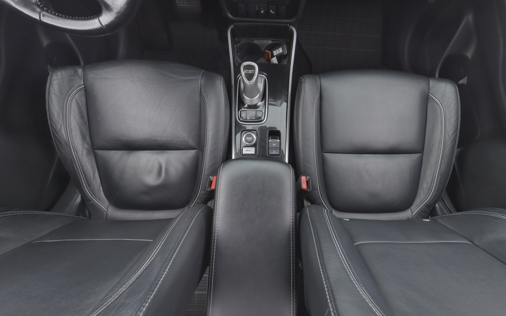 MITSUBISHI Outlander PHEV 2018