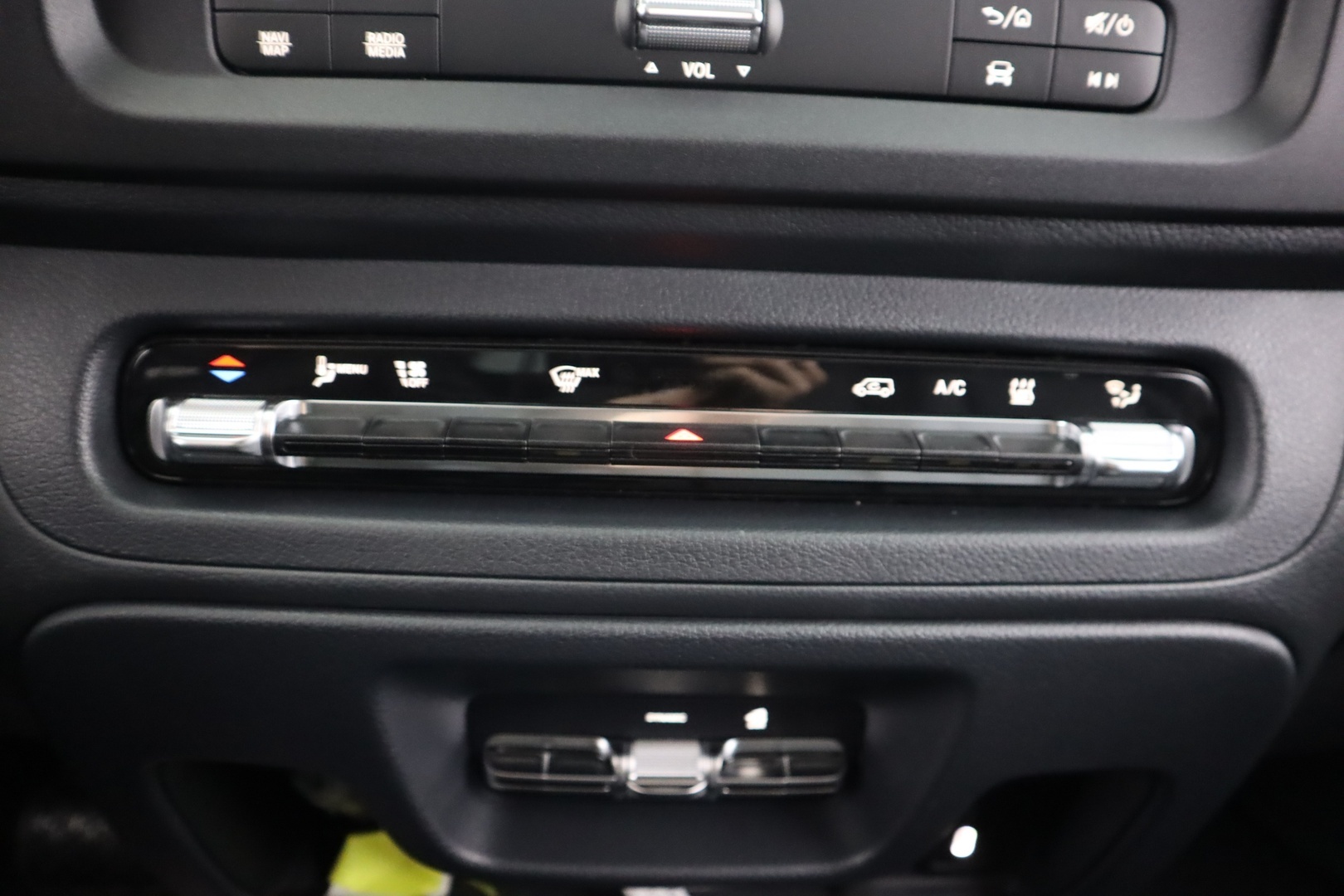 MERCEDES-BENZ Vito 2025