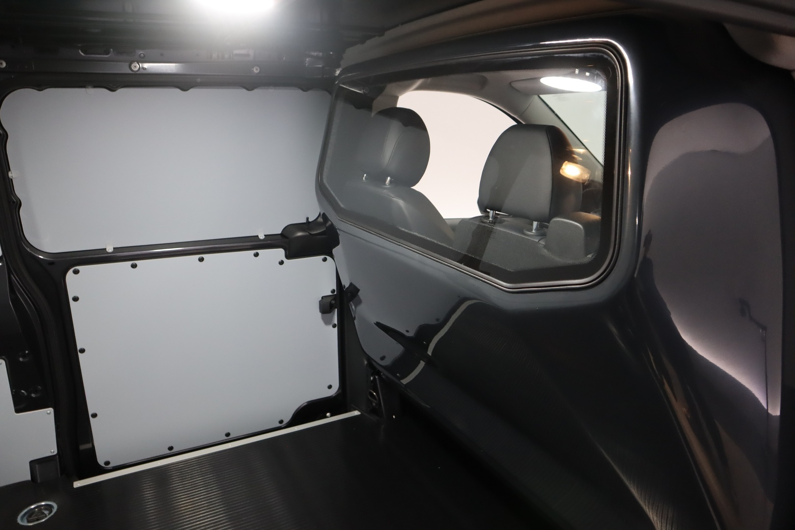 MERCEDES-BENZ Vito 2025