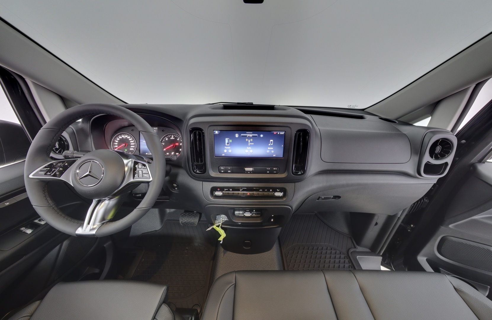 MERCEDES-BENZ Vito 2025