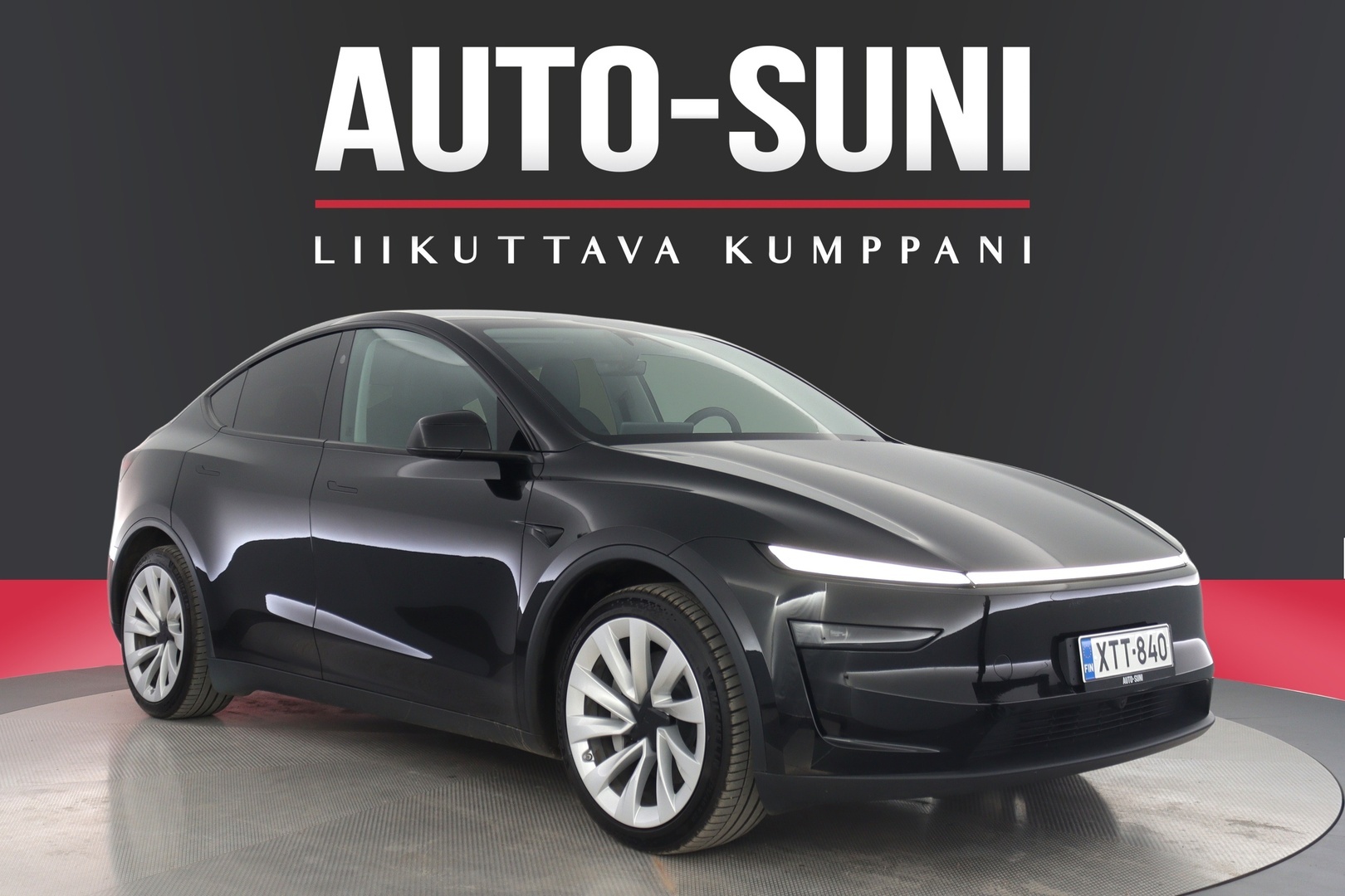 TESLA Model Y 2025