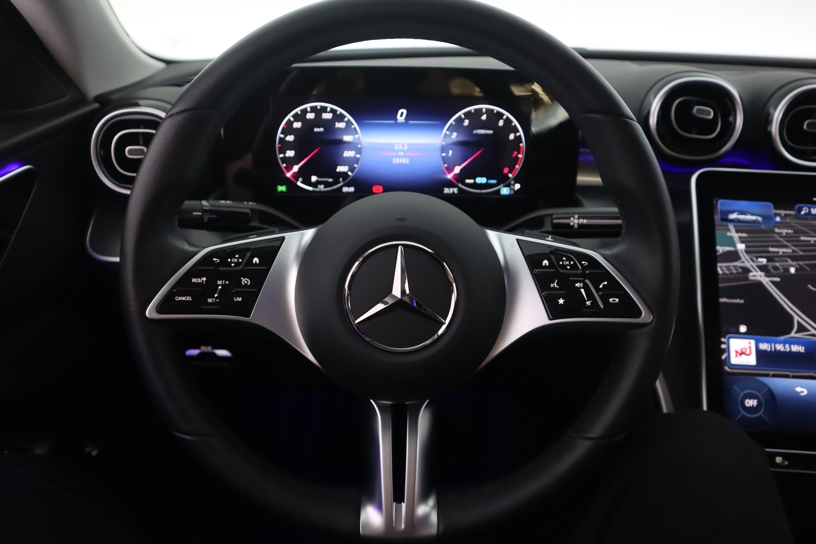 MERCEDES-BENZ C 2022