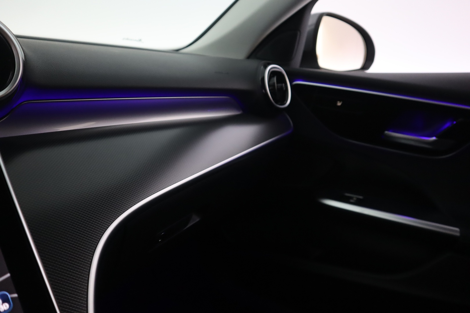 MERCEDES-BENZ C 2022