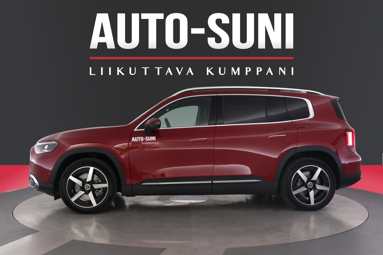 MERCEDES-BENZ GLB 2026