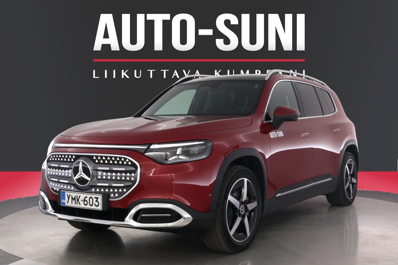 MERCEDES-BENZ GLB 2026
