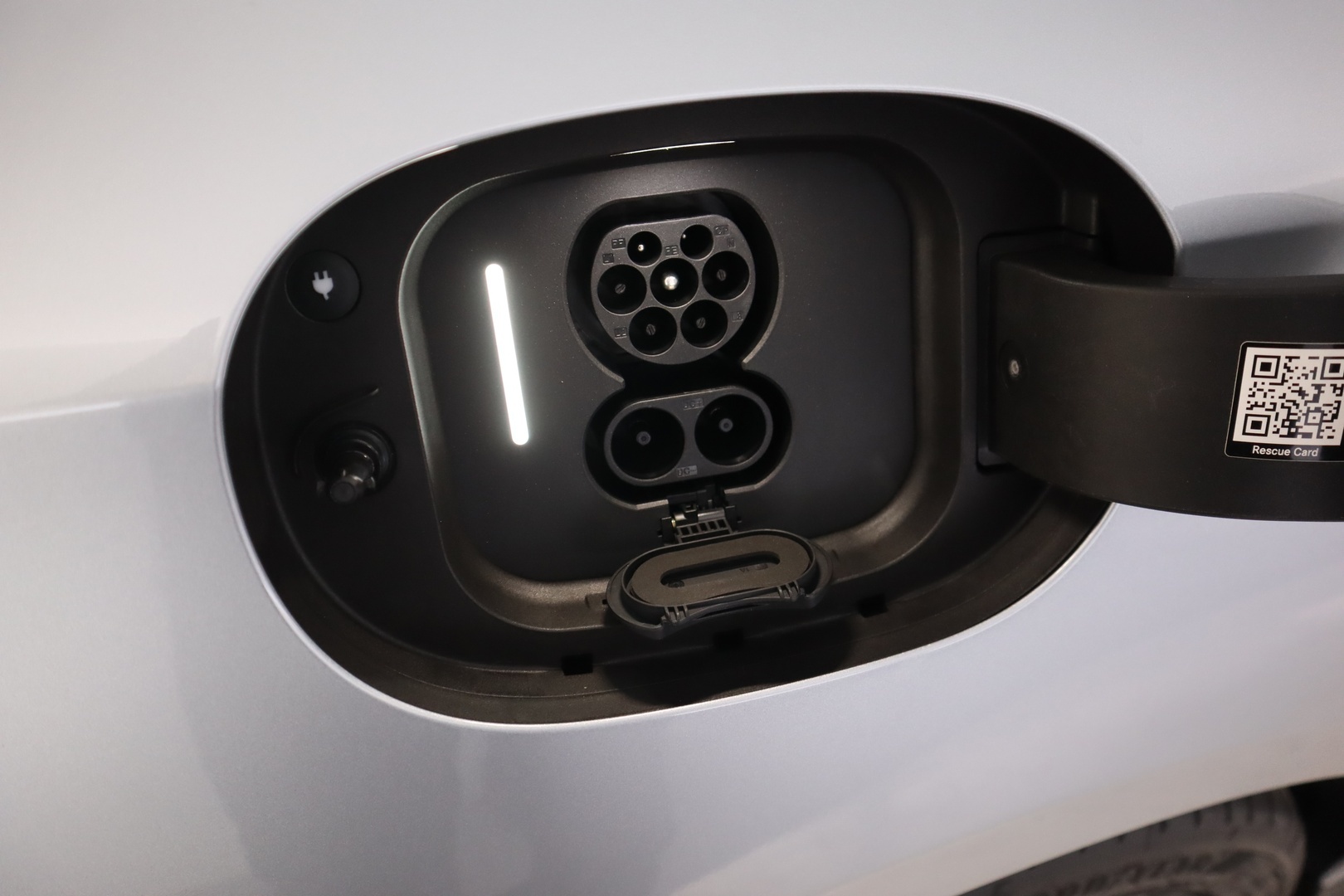 MERCEDES-BENZ CLA 2026