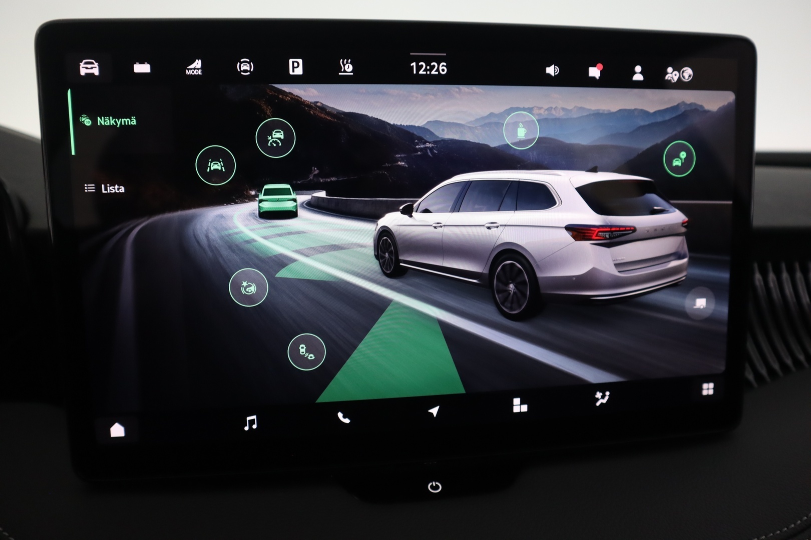 SKODA Superb 2025