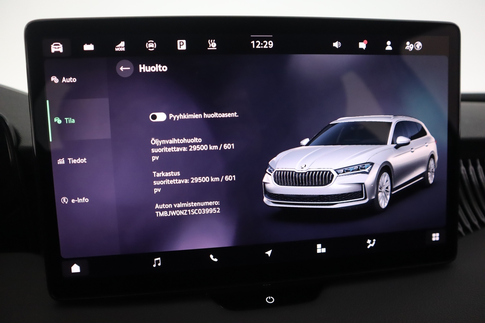 SKODA Superb 2025