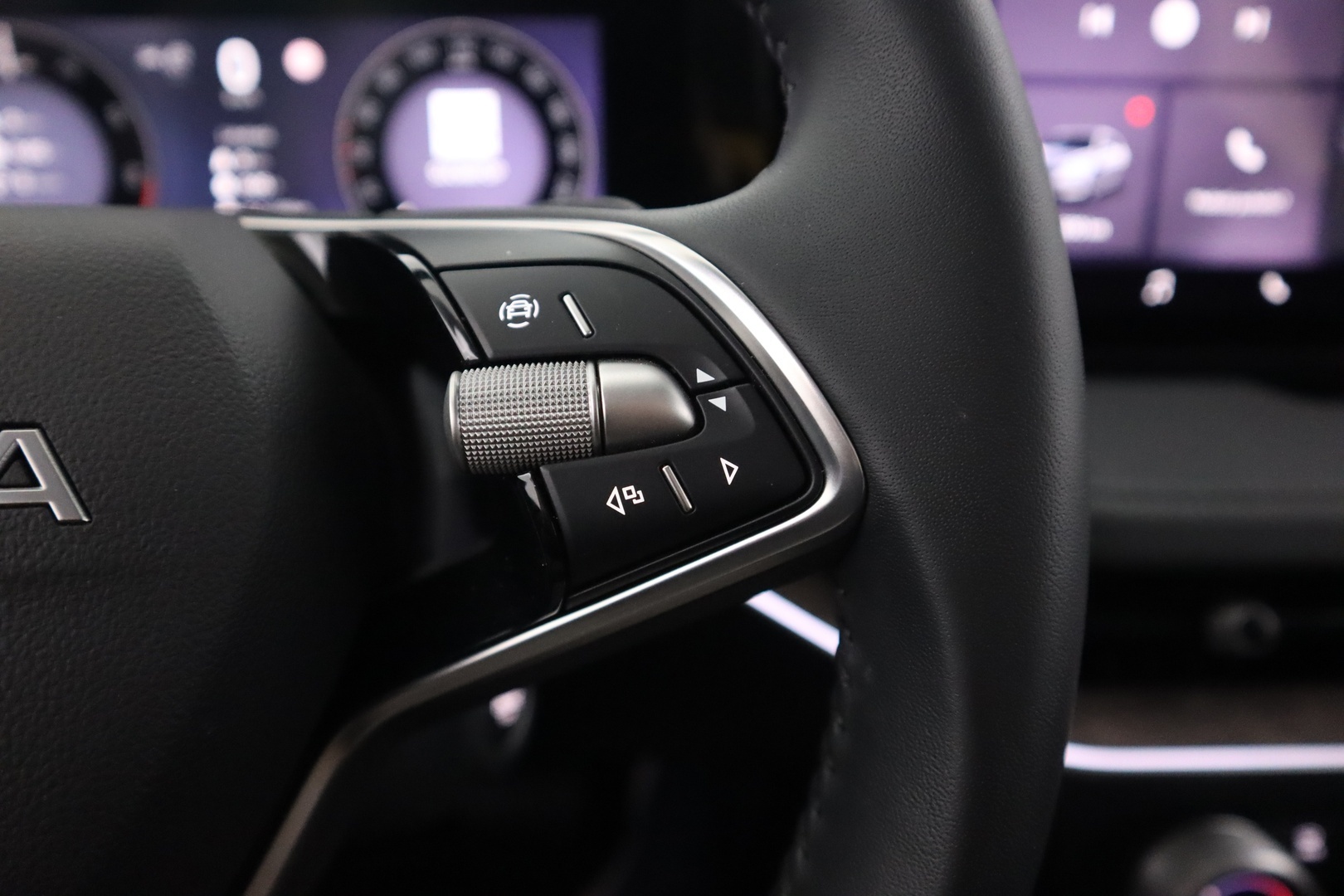 SKODA Superb 2025