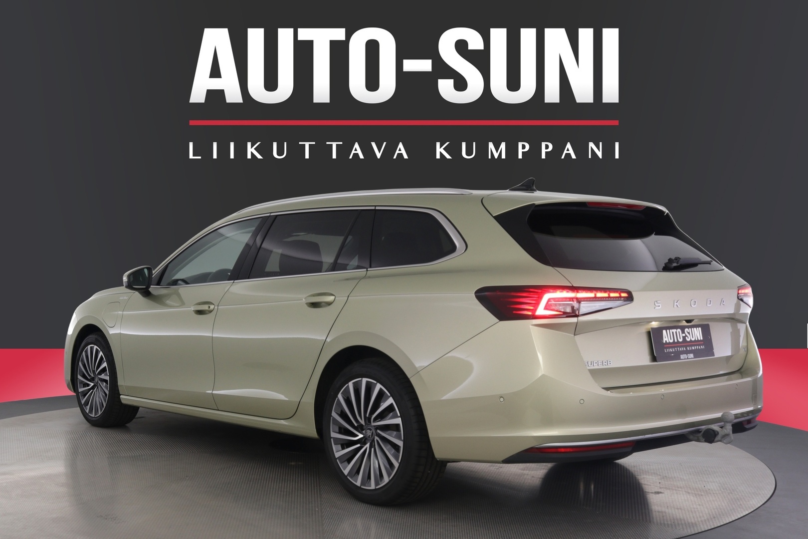 SKODA Superb 2025