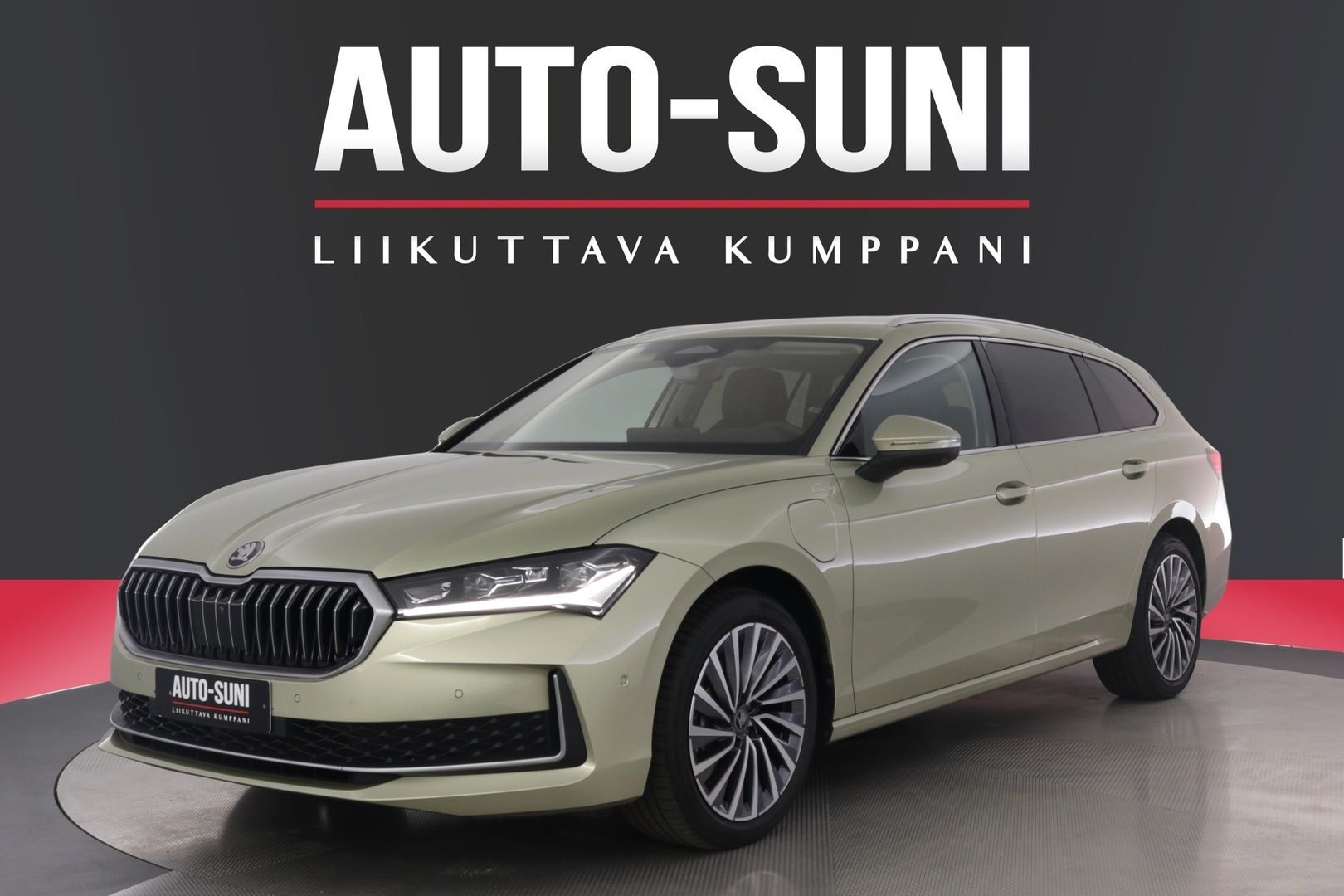 SKODA Superb 2025