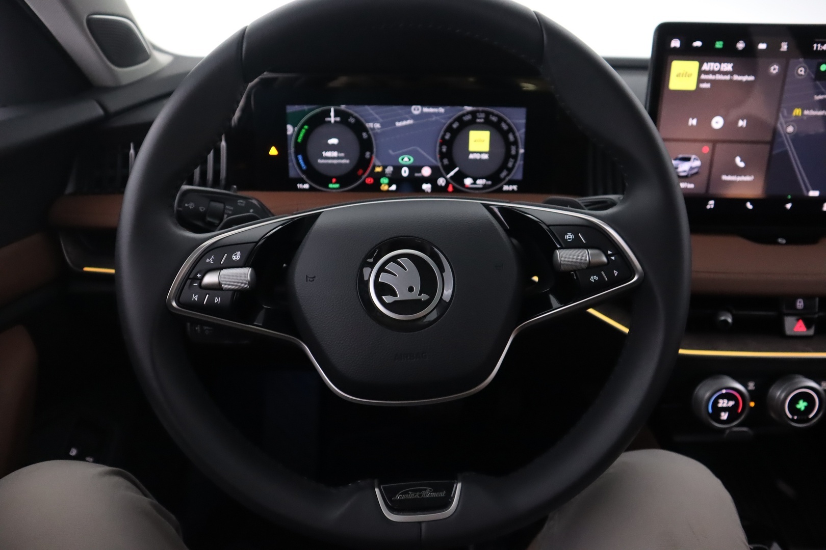 SKODA Superb 2025