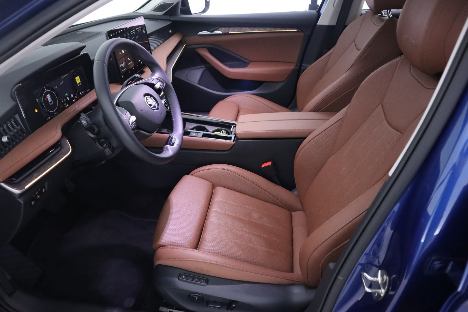 SKODA Superb 2025