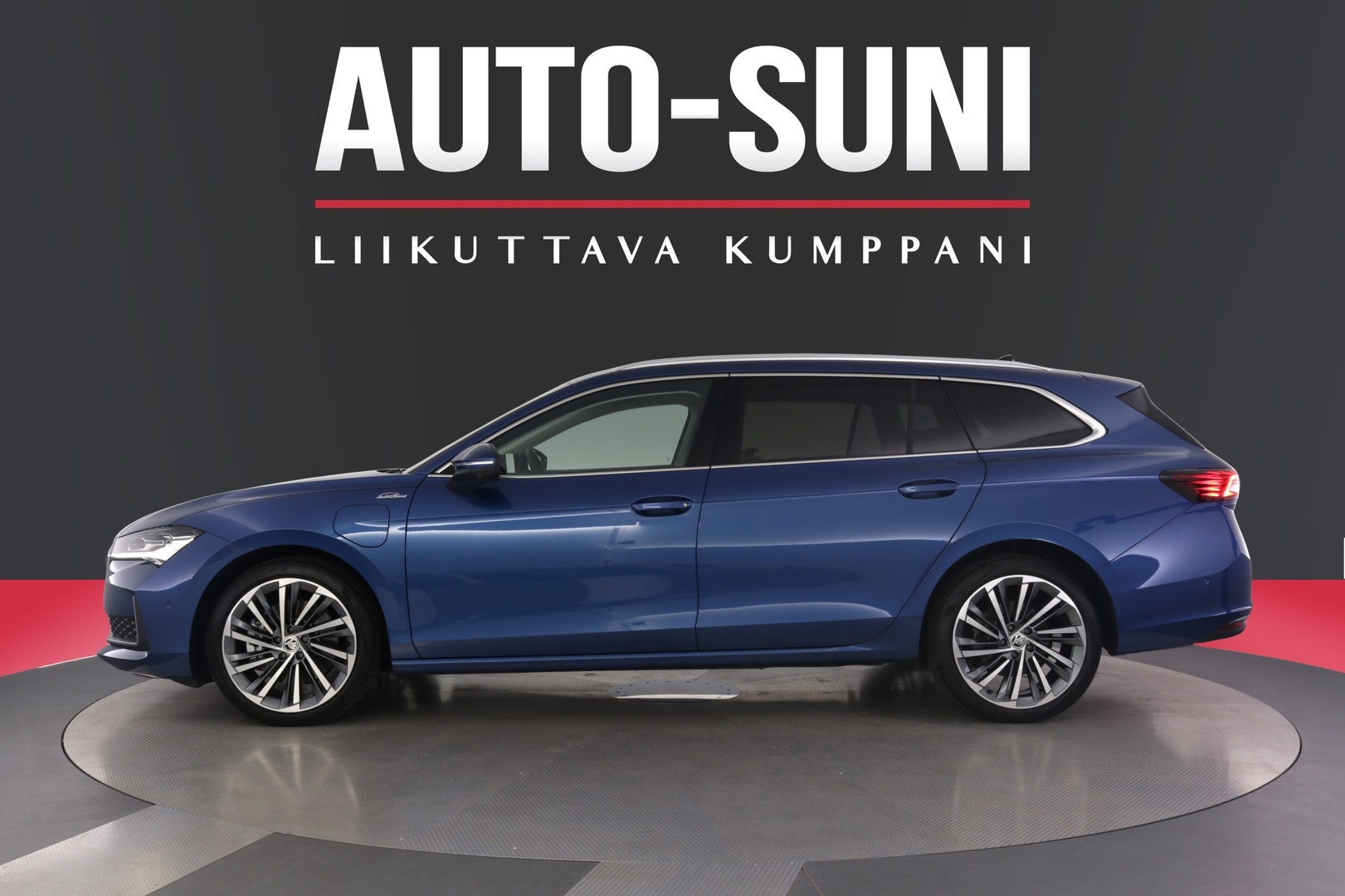 SKODA Superb 2025