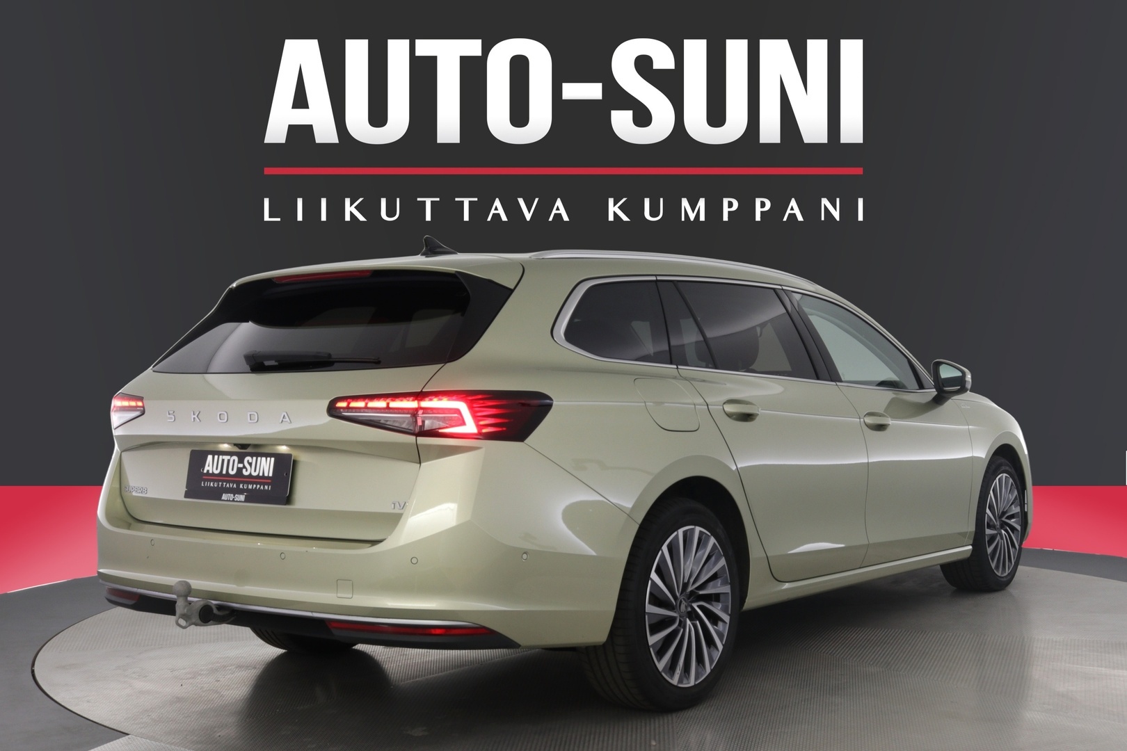 SKODA Superb 2025