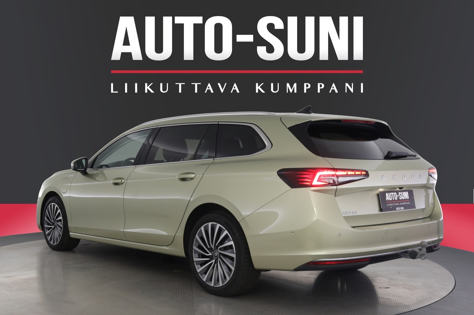 SKODA Superb 2025