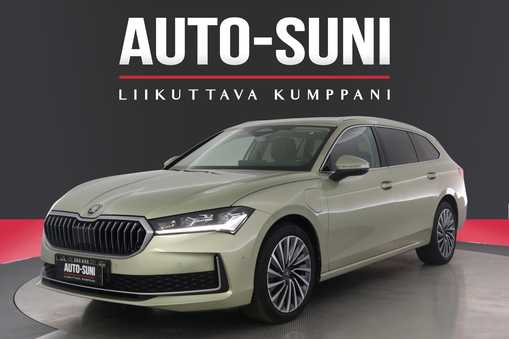 SKODA Superb 2025