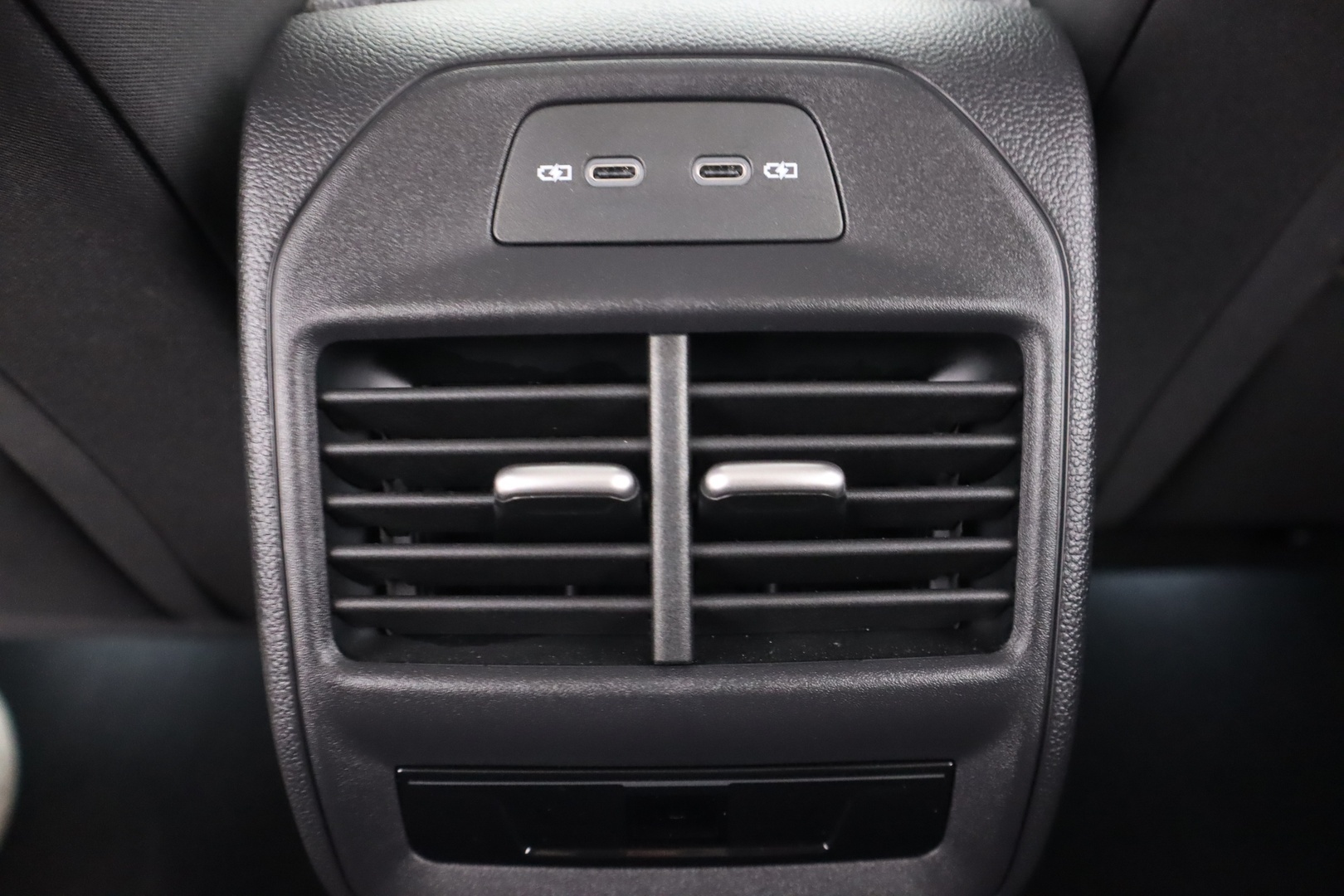 SKODA Superb 2025