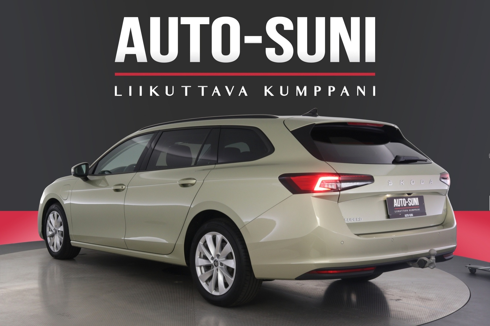 SKODA Superb 2025
