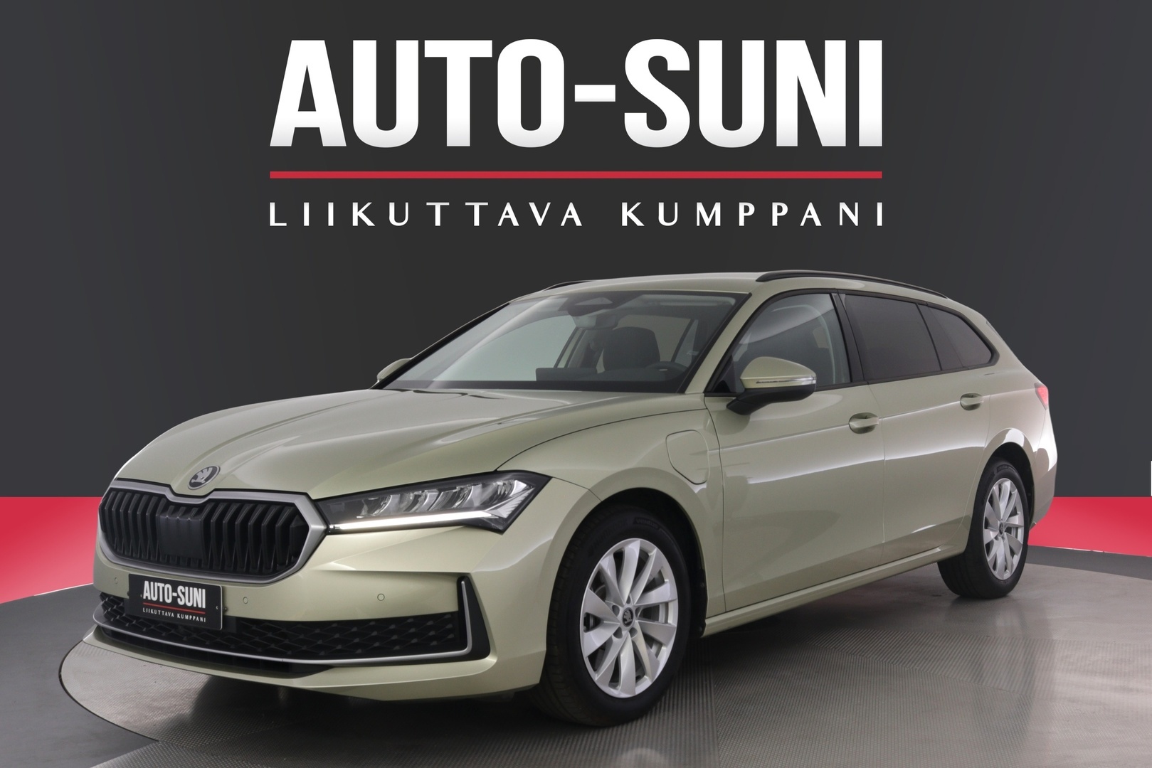 SKODA Superb 2025