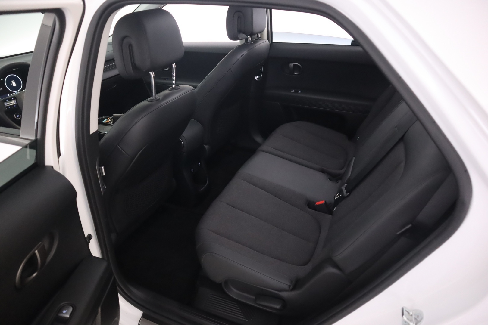 HYUNDAI IONIQ 5 23