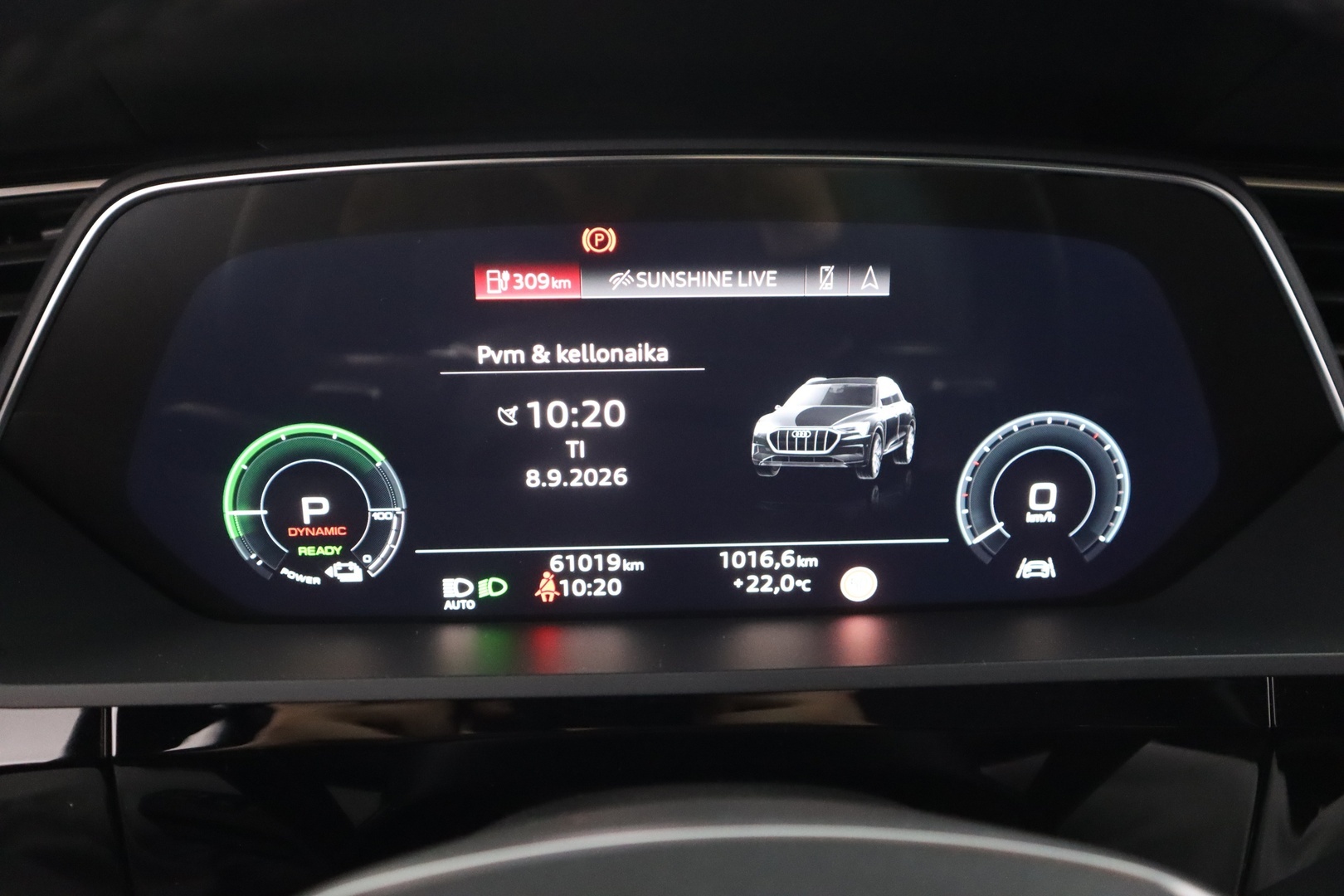 AUDI e-tron 2023