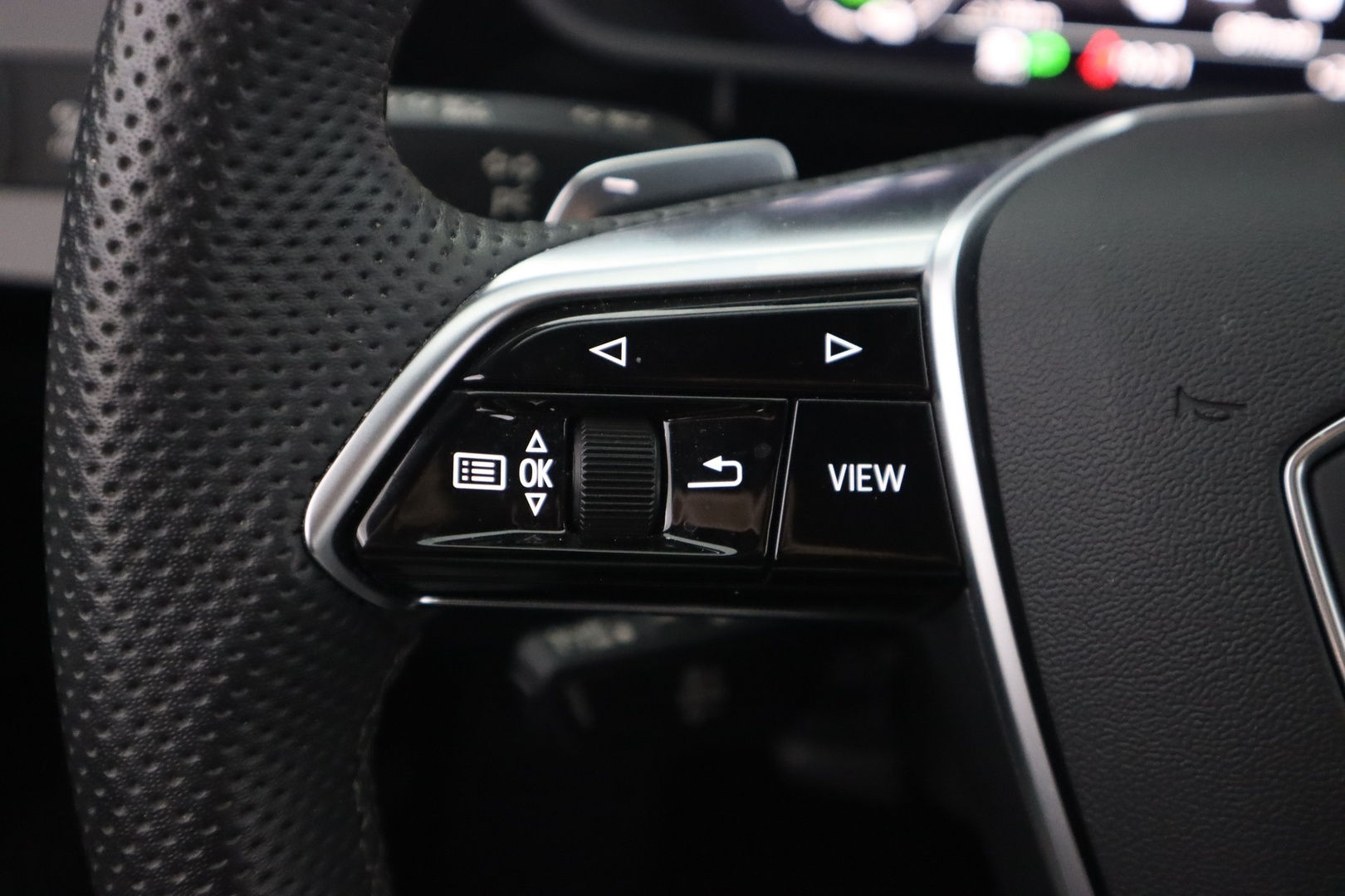 AUDI e-tron 2023