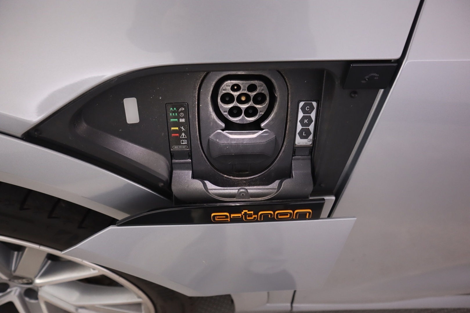 AUDI e-tron 2023
