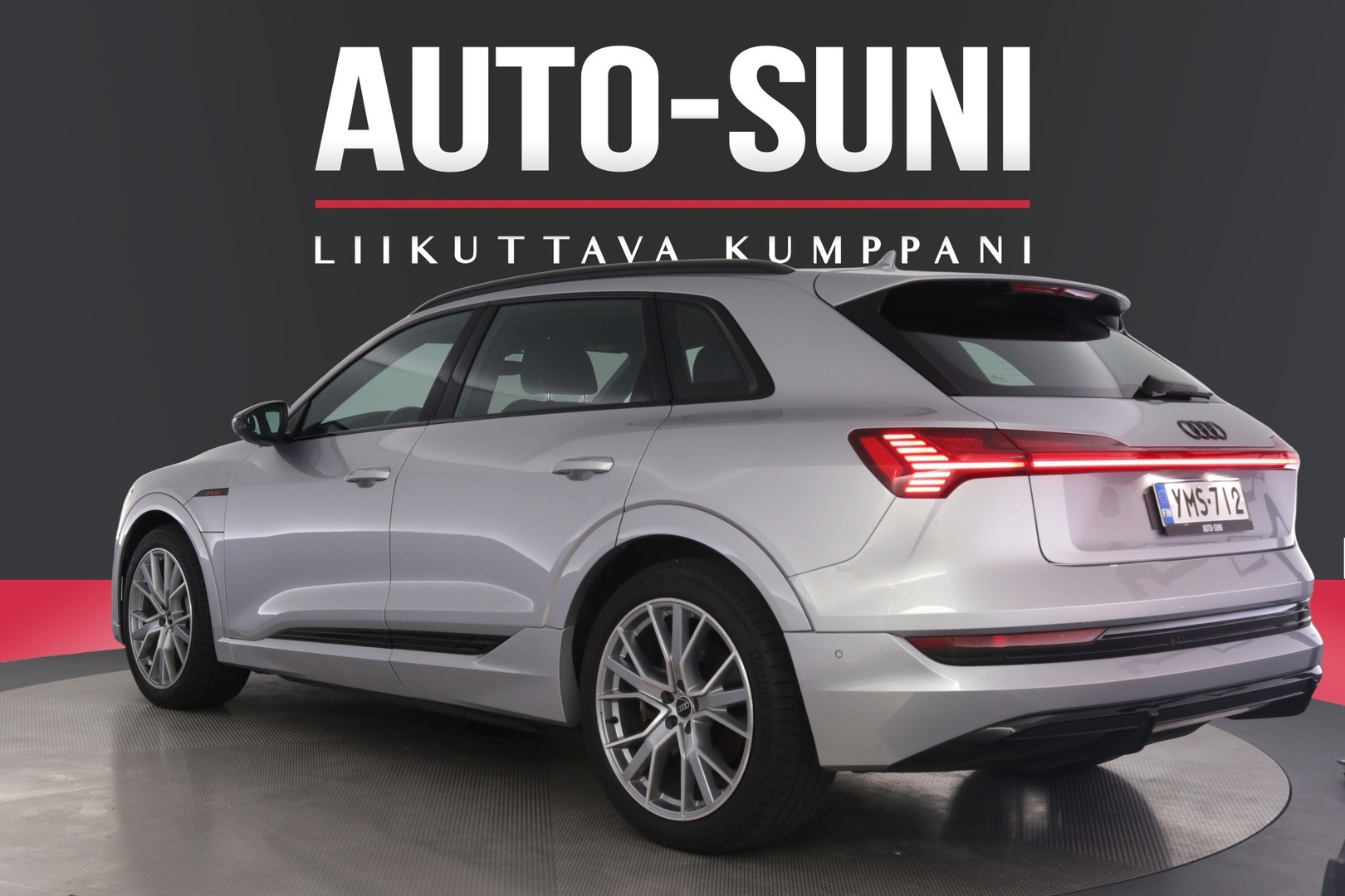 AUDI e-tron 2023